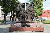Тифлоэкскурсия по Кремлевскому саду: Памятник сотрудникам госбезопасности